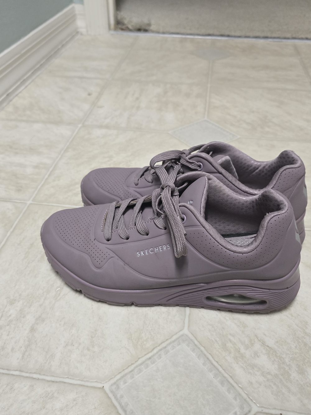 Skechers Women’s Mauve Lace-Up Comfort Sneakers